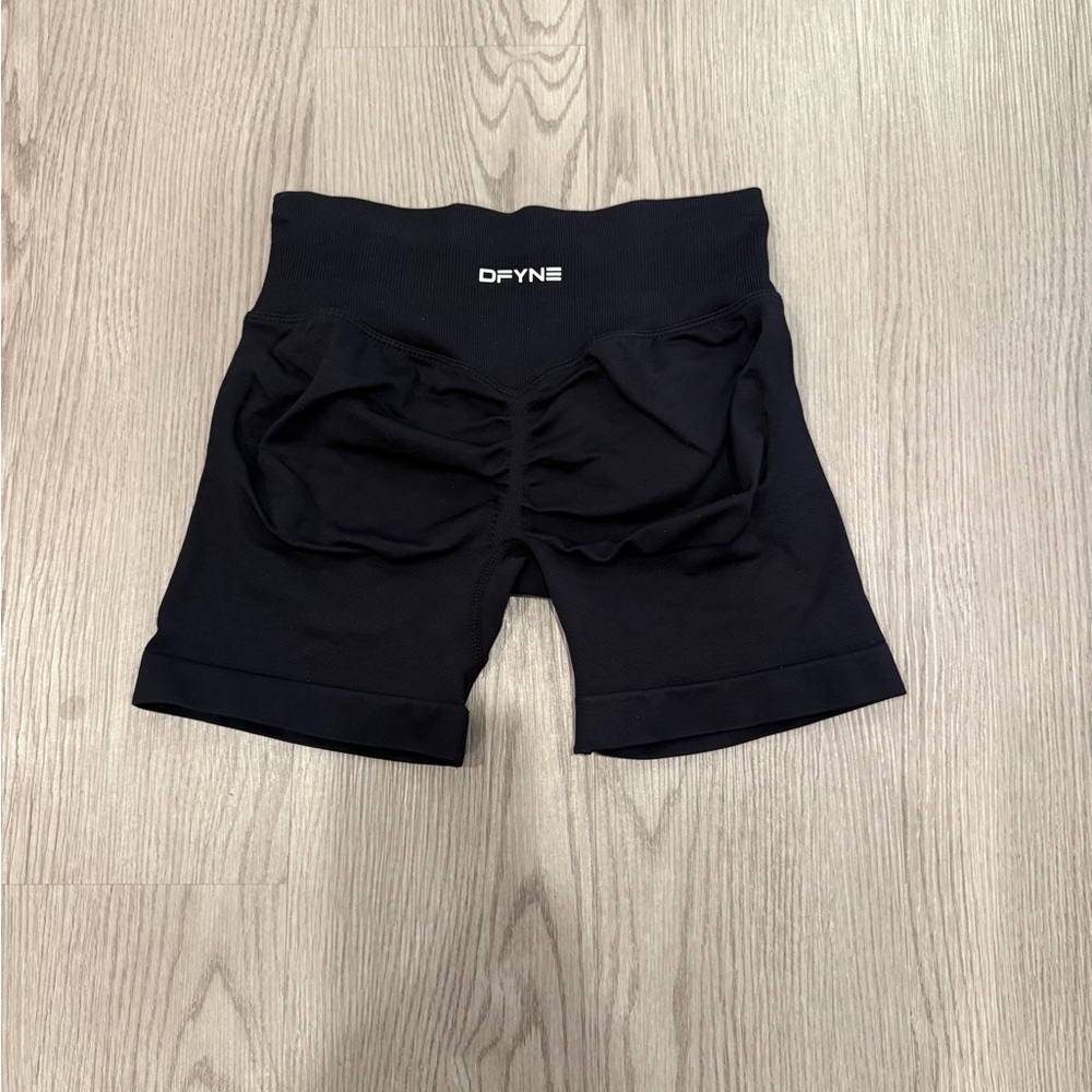 DFYNE black impact 4.5 shorts